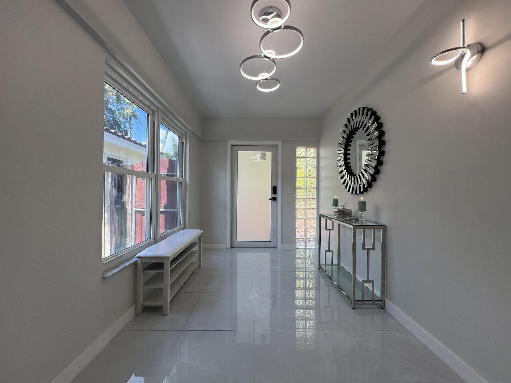 Hollywood Lakes Sec 1-32 - Residential