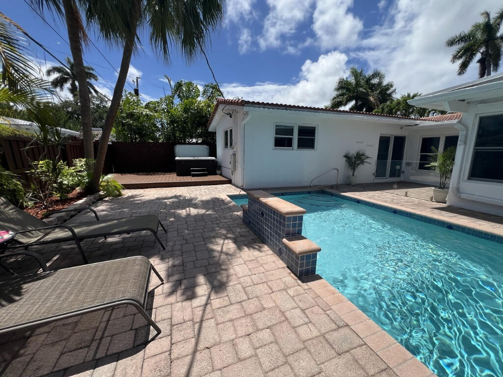 Hollywood Lakes Sec 1-32 - Residential
