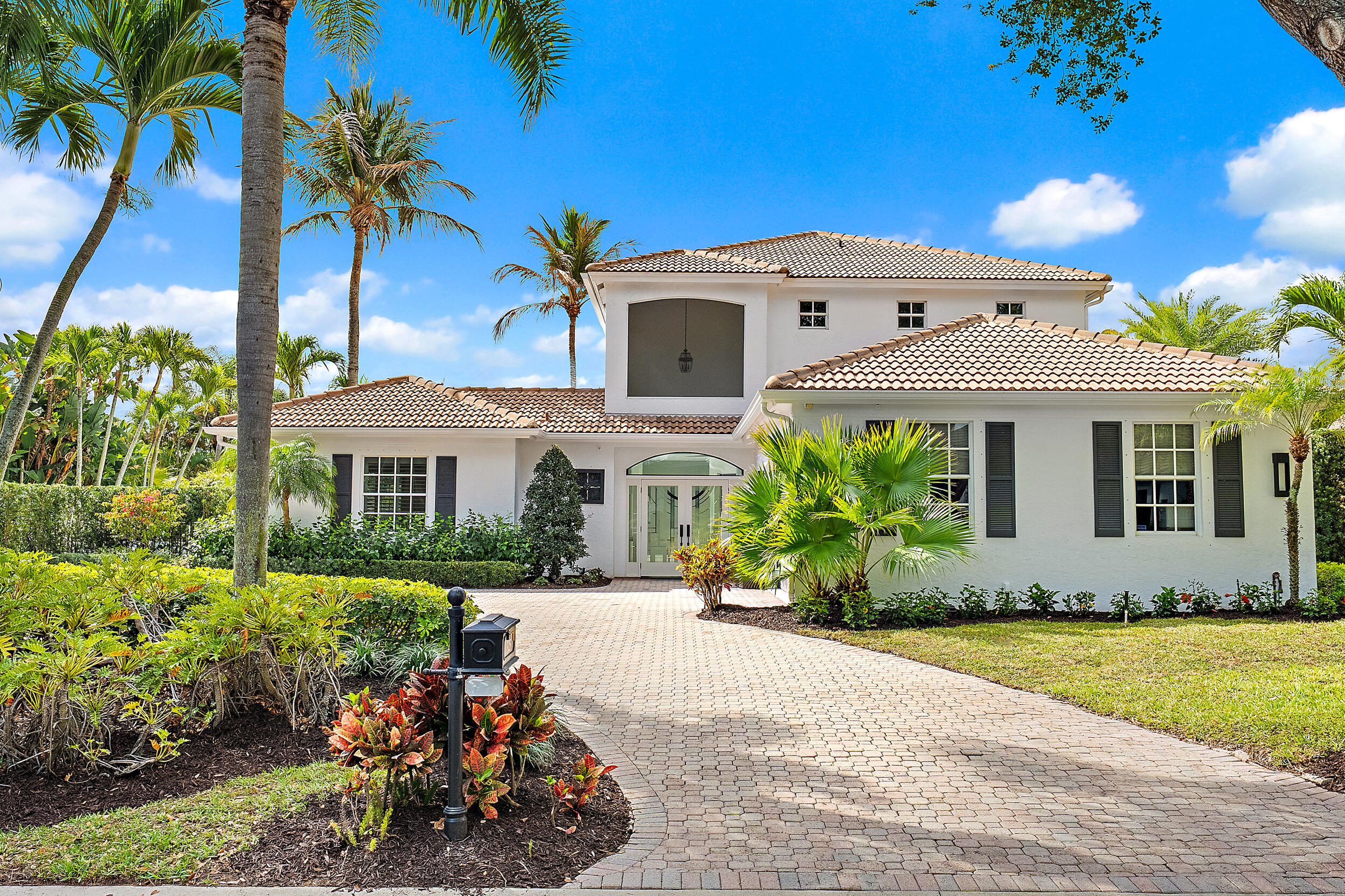 Admirals Cove - Residential
