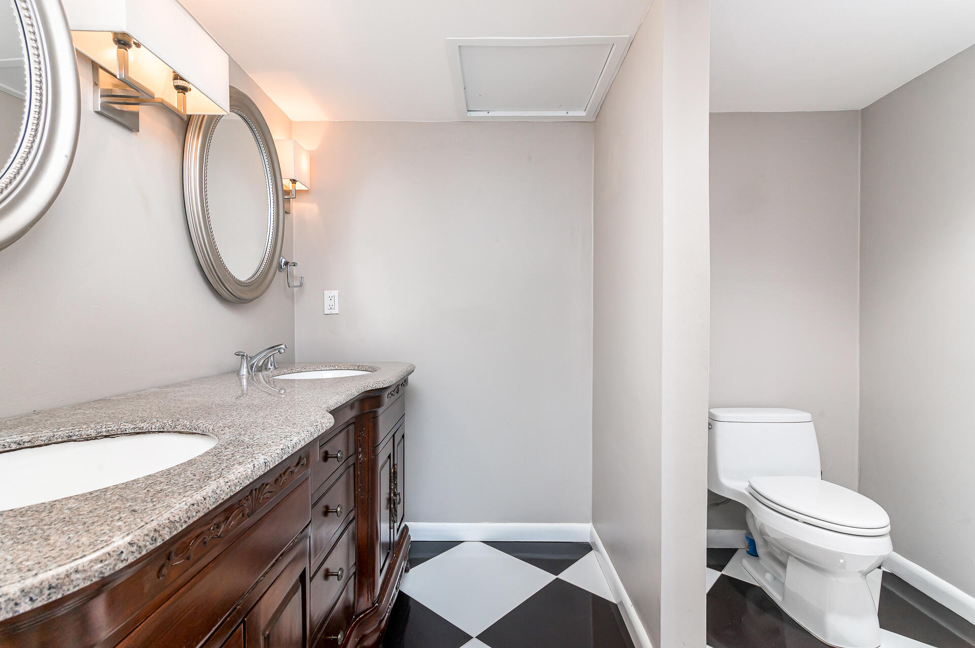 FOUR SEASONS CONDO - Residential