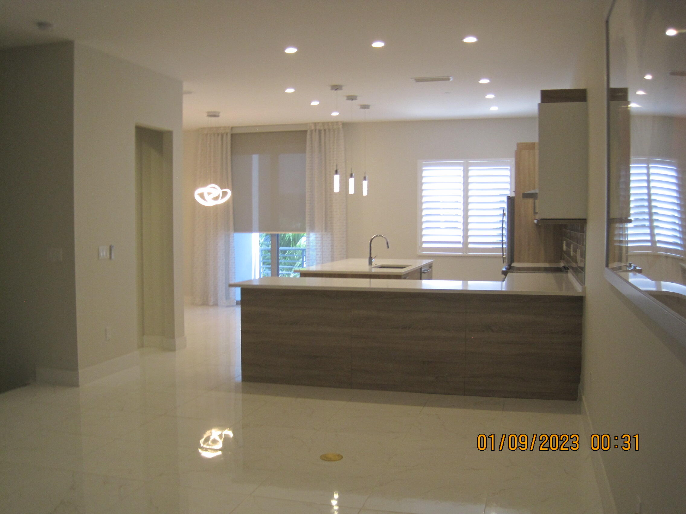SPANISH RIVER TOWNHOMES - Residential Lease