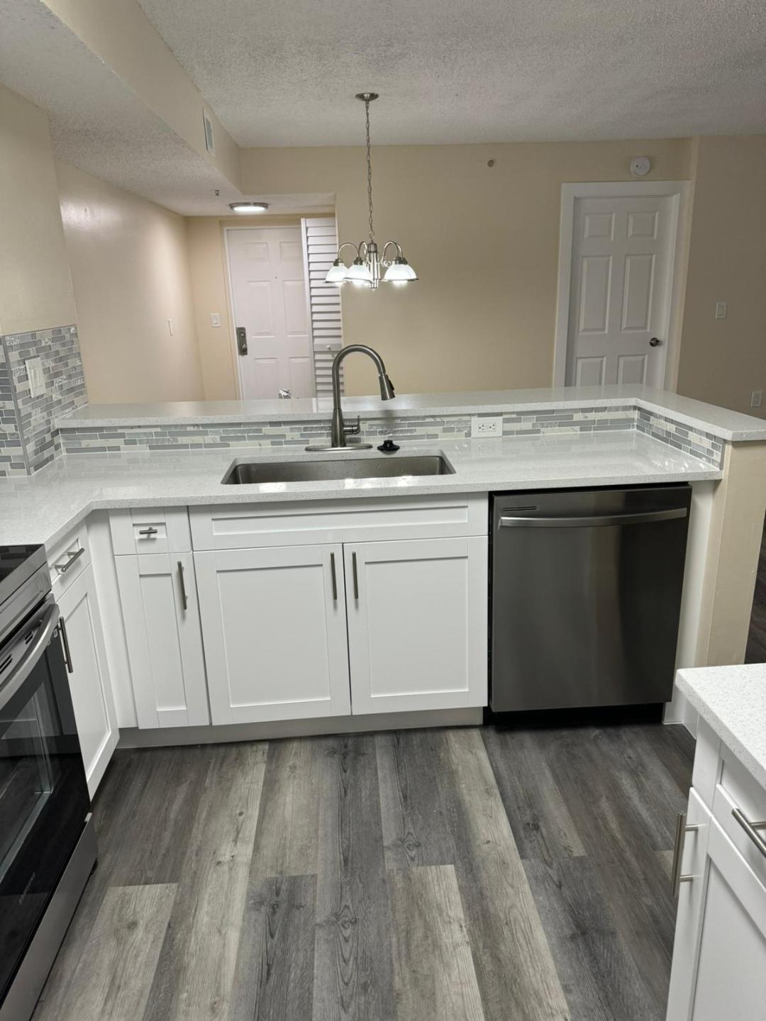 Riviera Palms - Residential