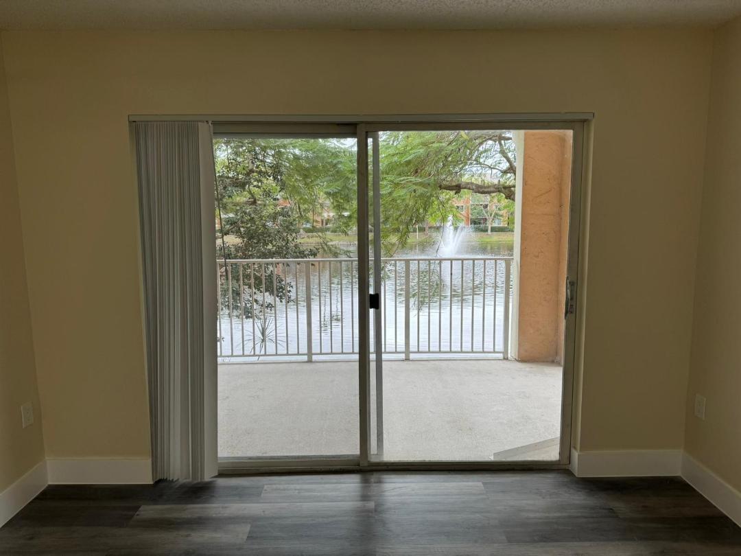Riviera Palms - Residential
