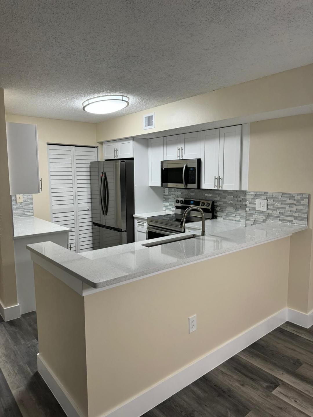 Riviera Palms - Residential