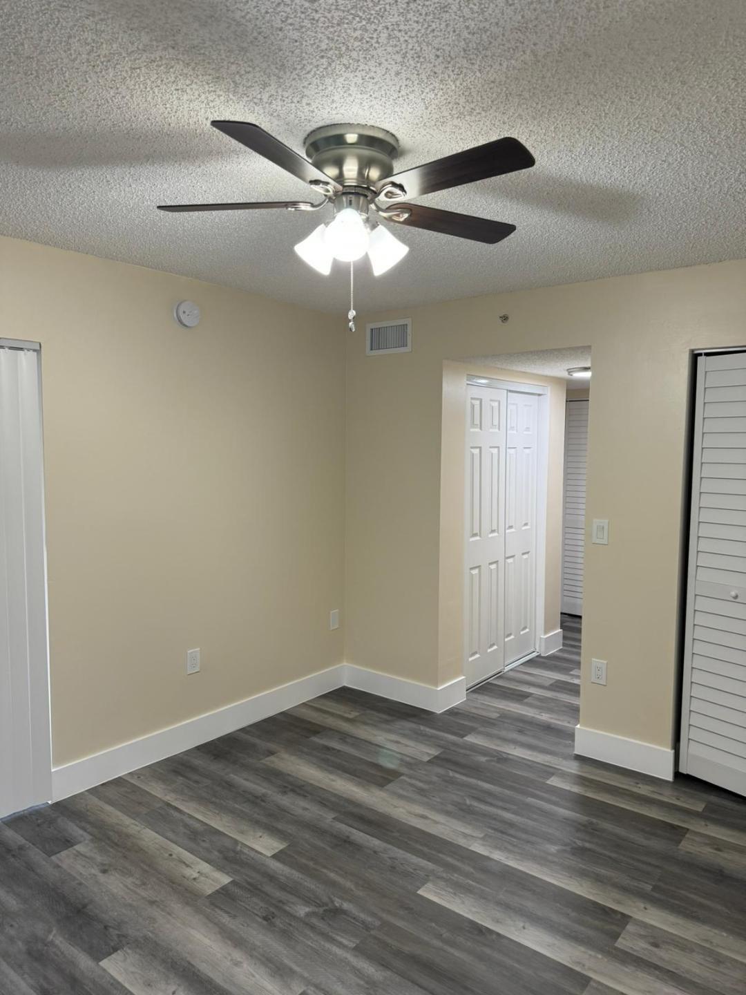 Riviera Palms - Residential