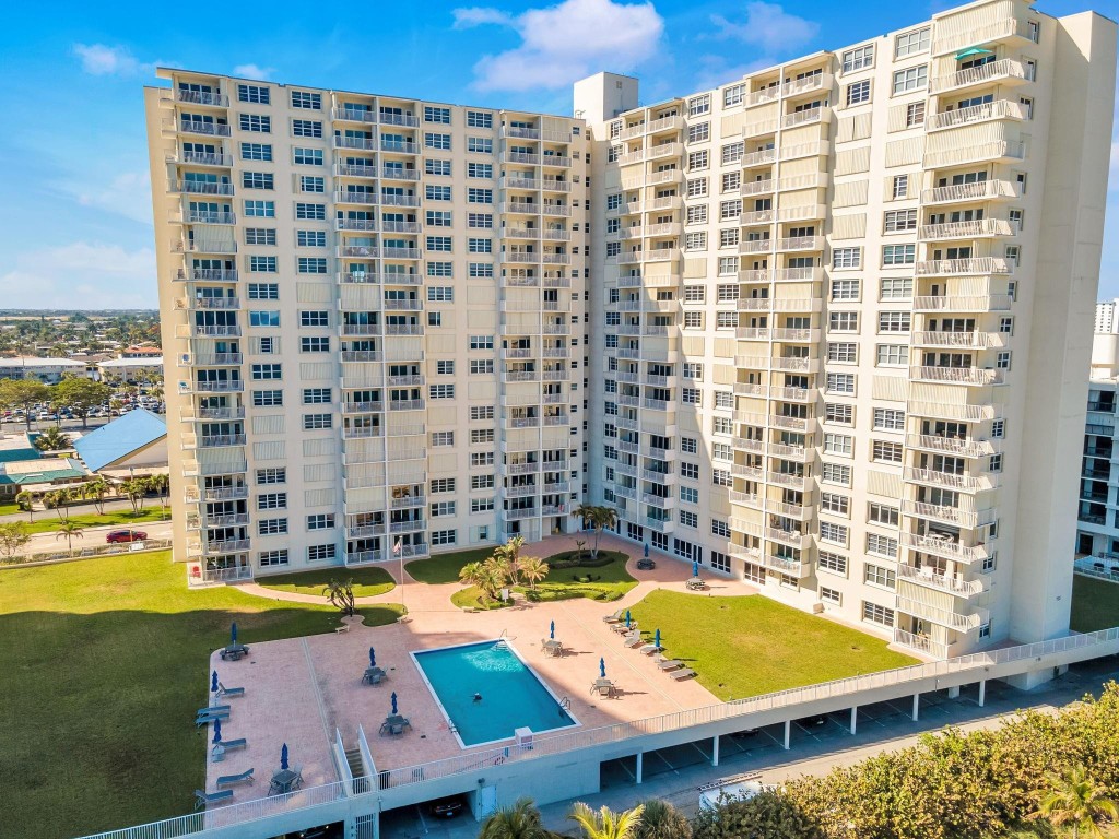 Admiralty Towers - Residential