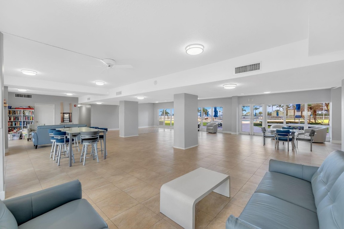 Admiralty Towers - Residential