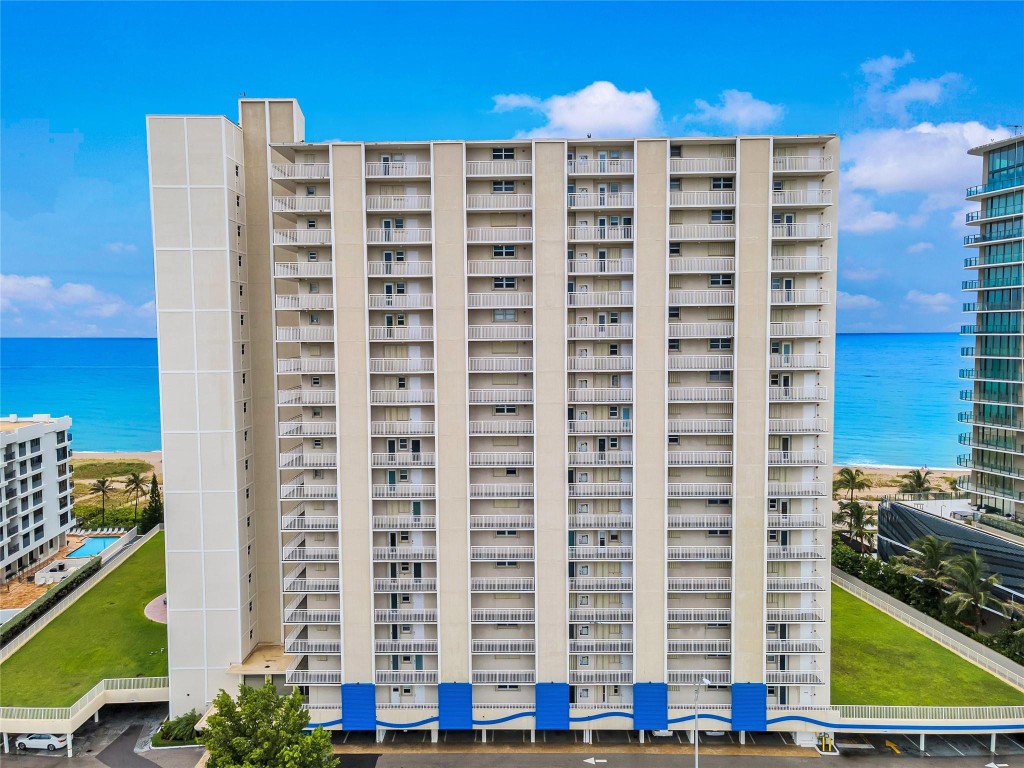 Admiralty Towers - Residential