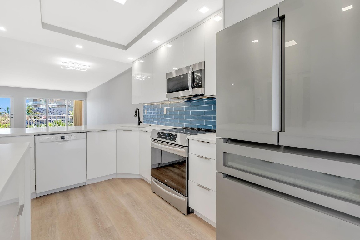 Admiralty Towers - Residential
