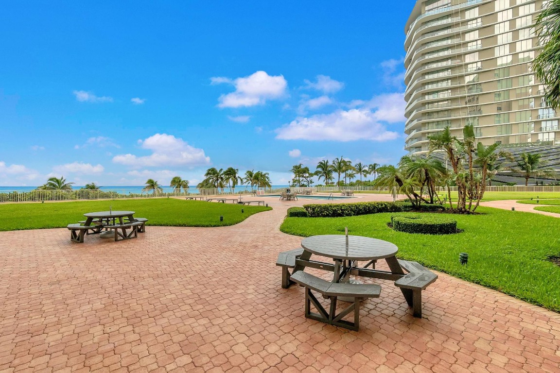 Admiralty Towers - Residential