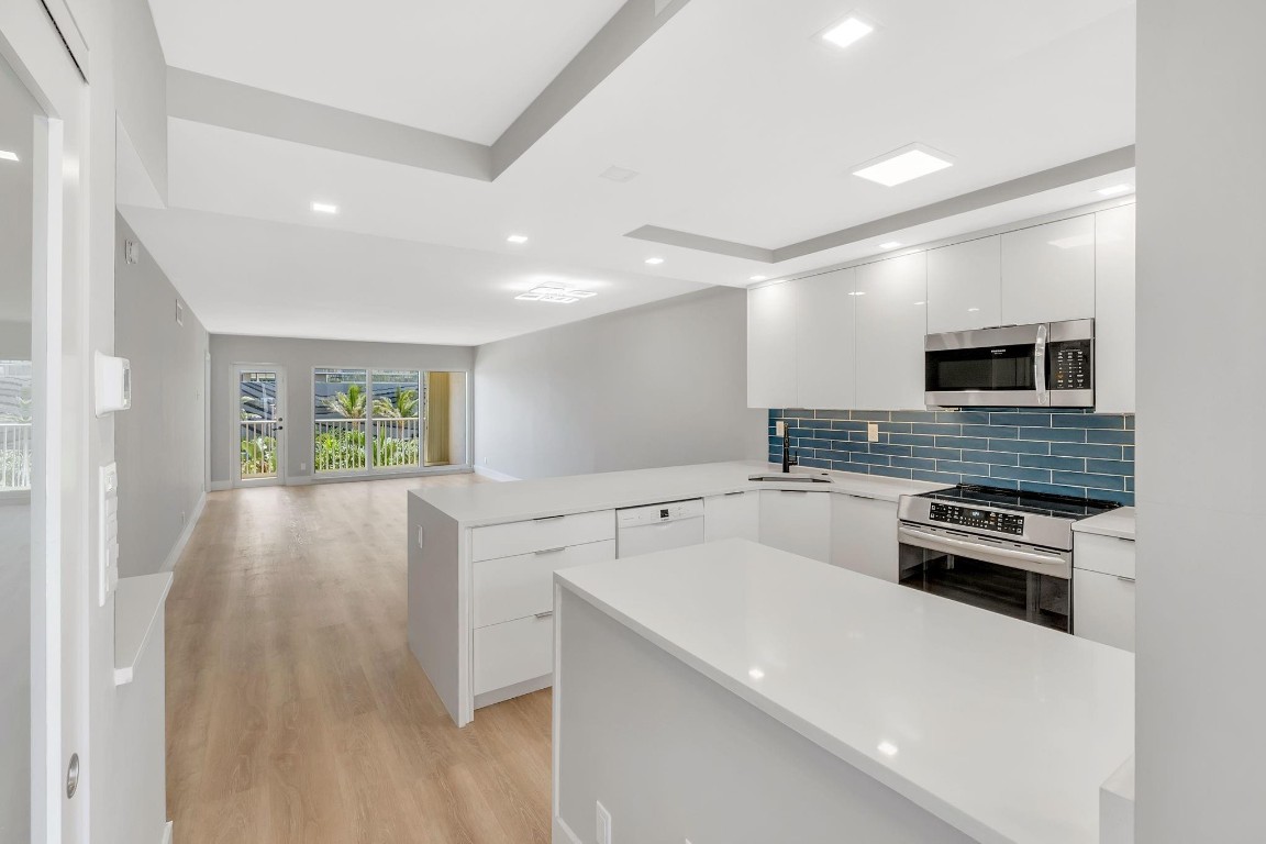 Admiralty Towers - Residential