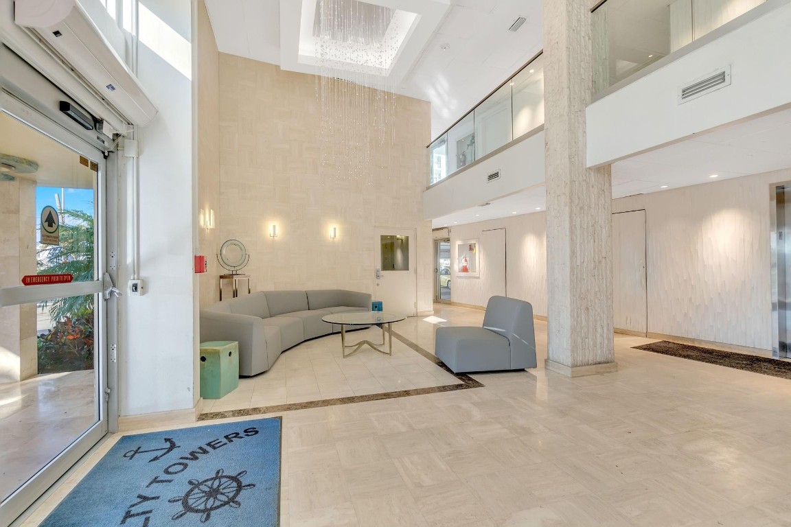 Admiralty Towers - Residential