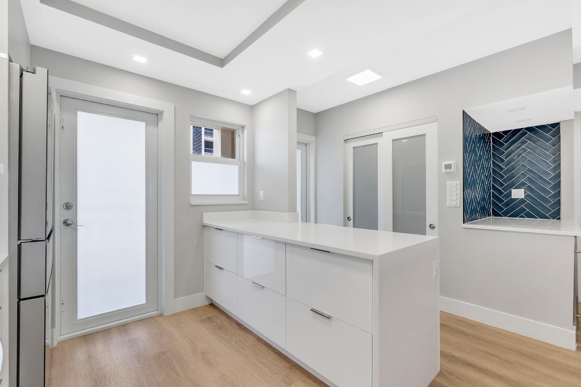 Admiralty Towers - Residential