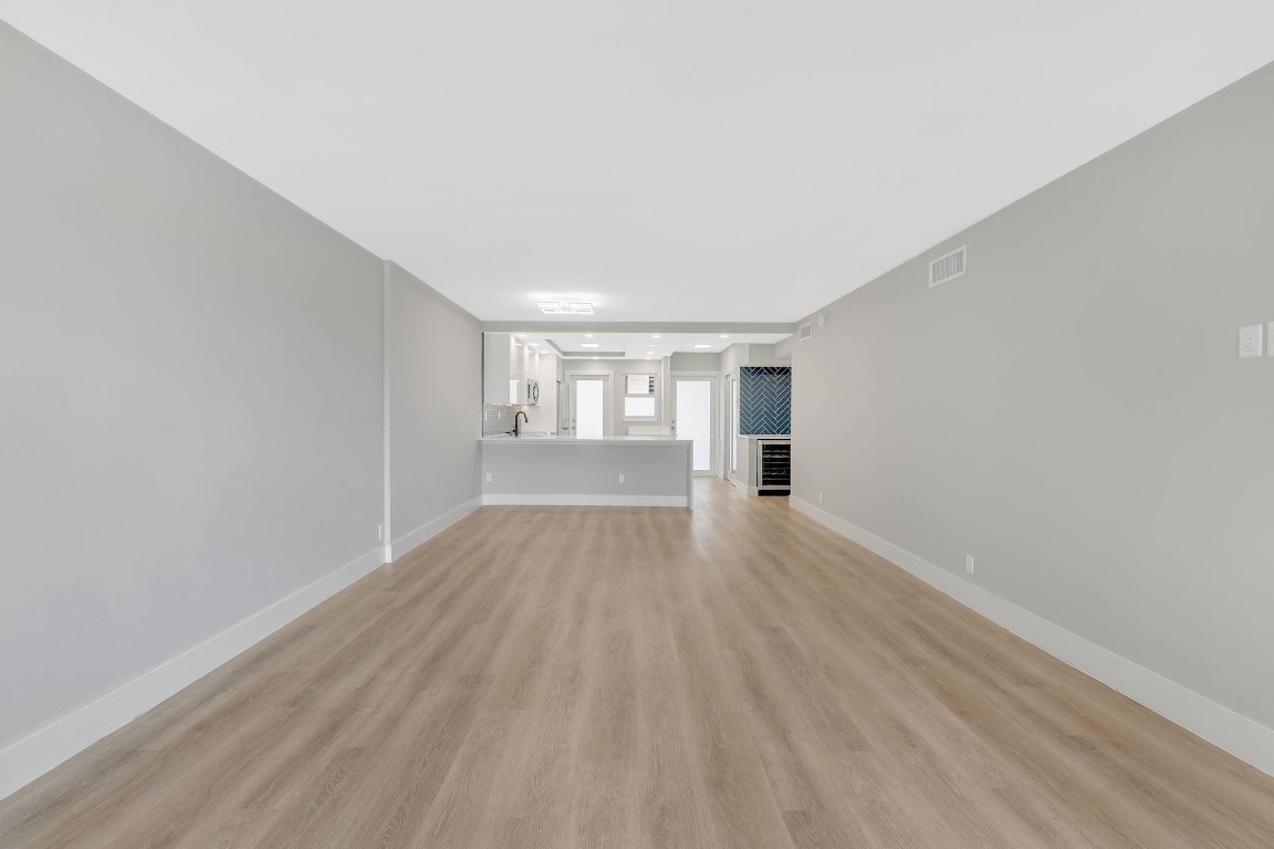 Admiralty Towers - Residential