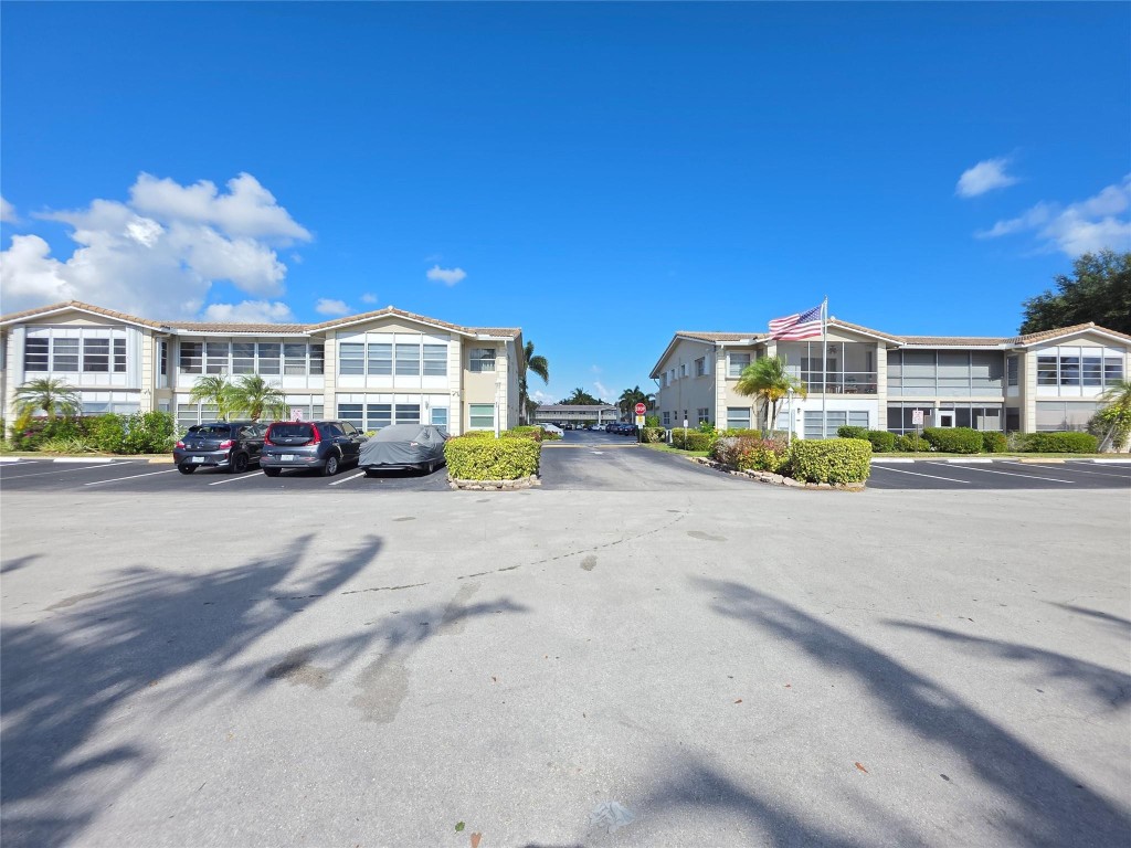 Venetian Park Gardens - Residential