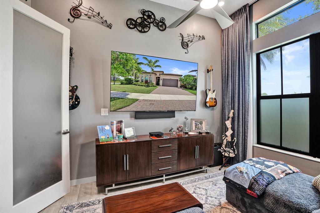 MCJUNKIN FARMS PLAT - Residential