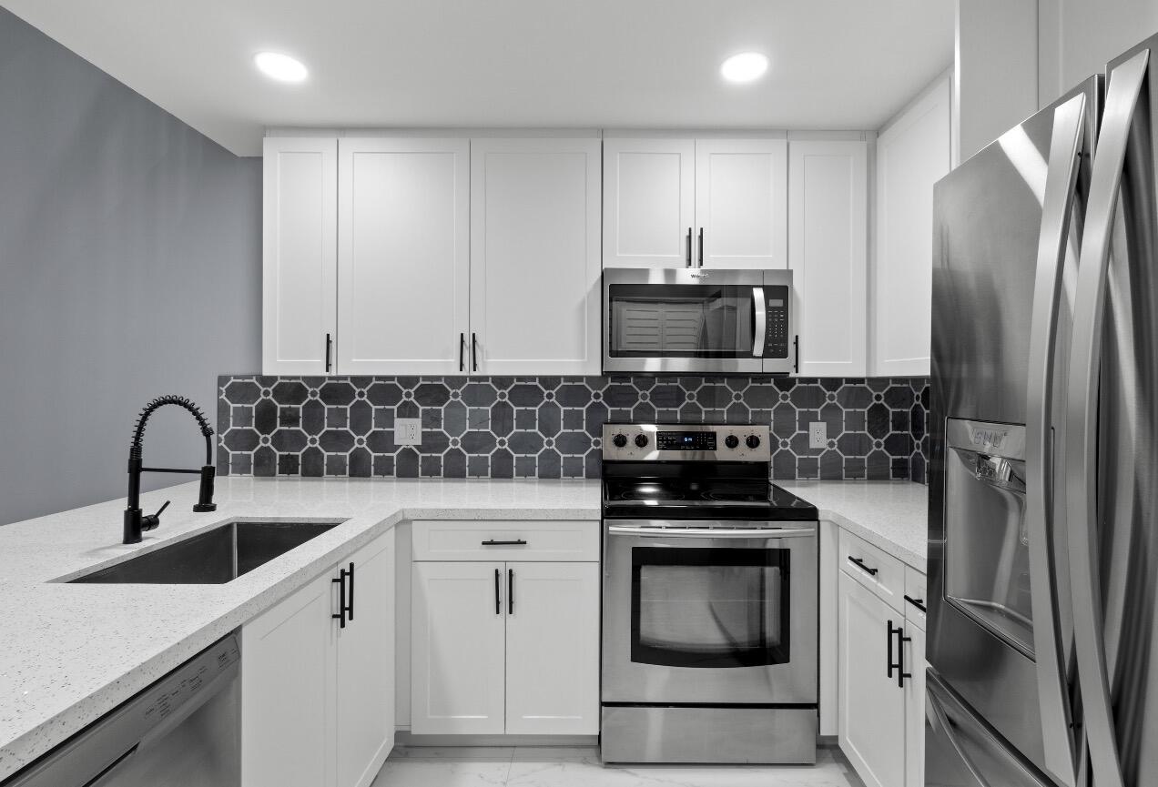 ROCK ISLAND LAND CORP - Residential
