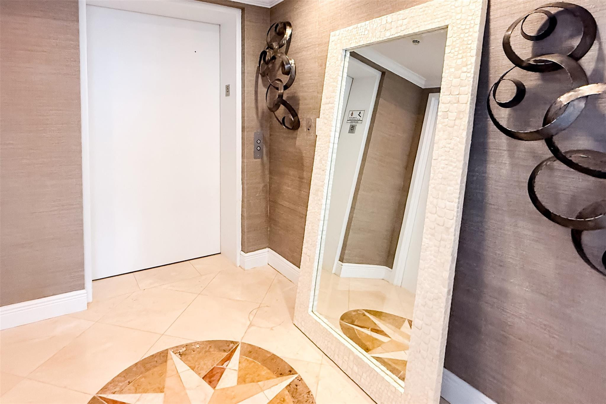PALMS TOWER TWO CONDO - Residential Lease