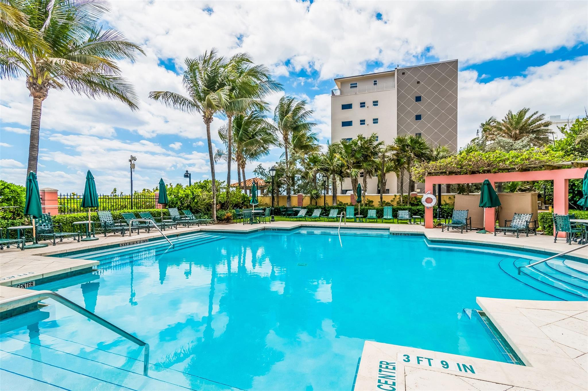 PALMS TOWER TWO CONDO - Residential Lease