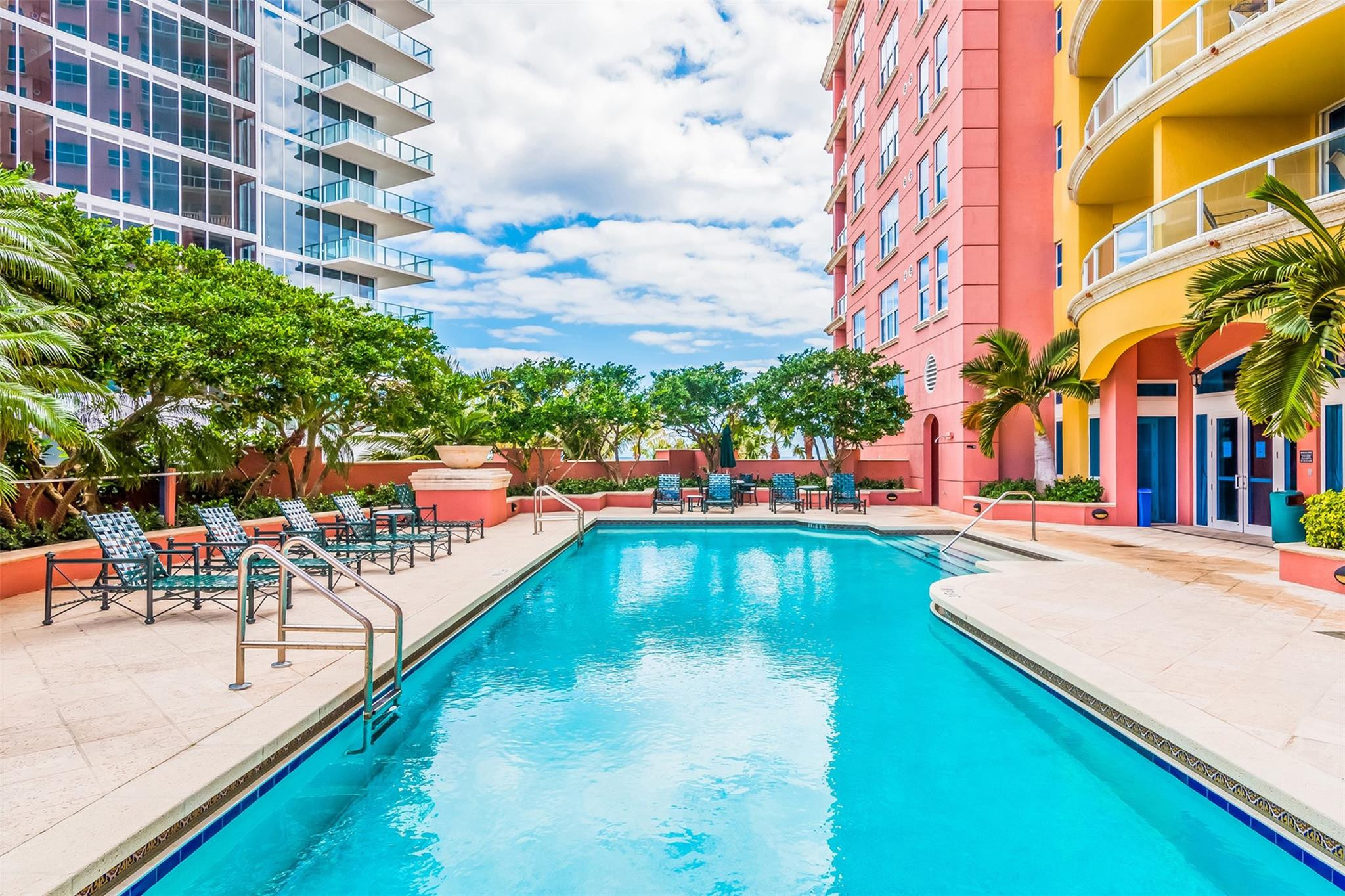 PALMS TOWER TWO CONDO - Residential Lease