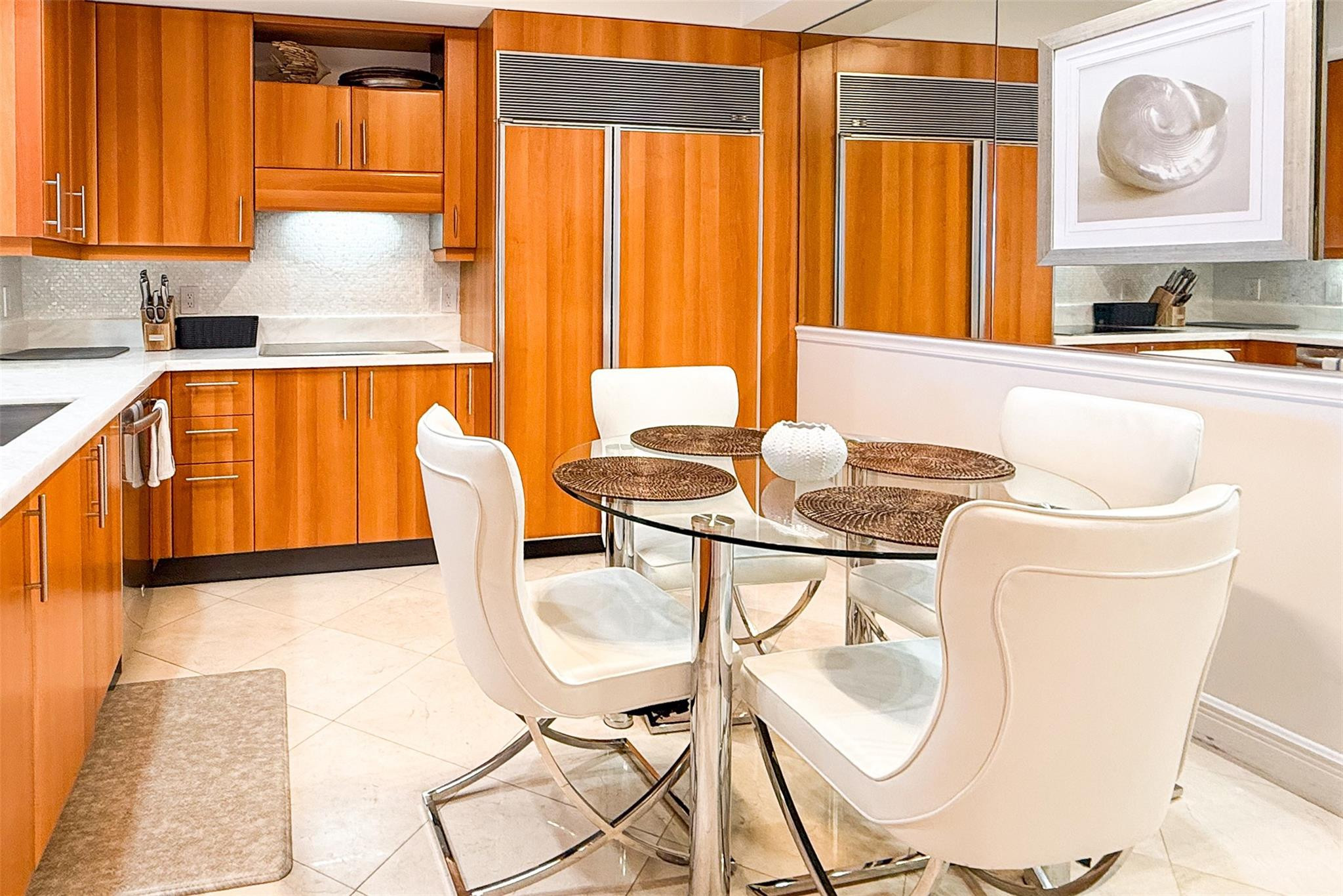 PALMS TOWER TWO CONDO - Residential Lease
