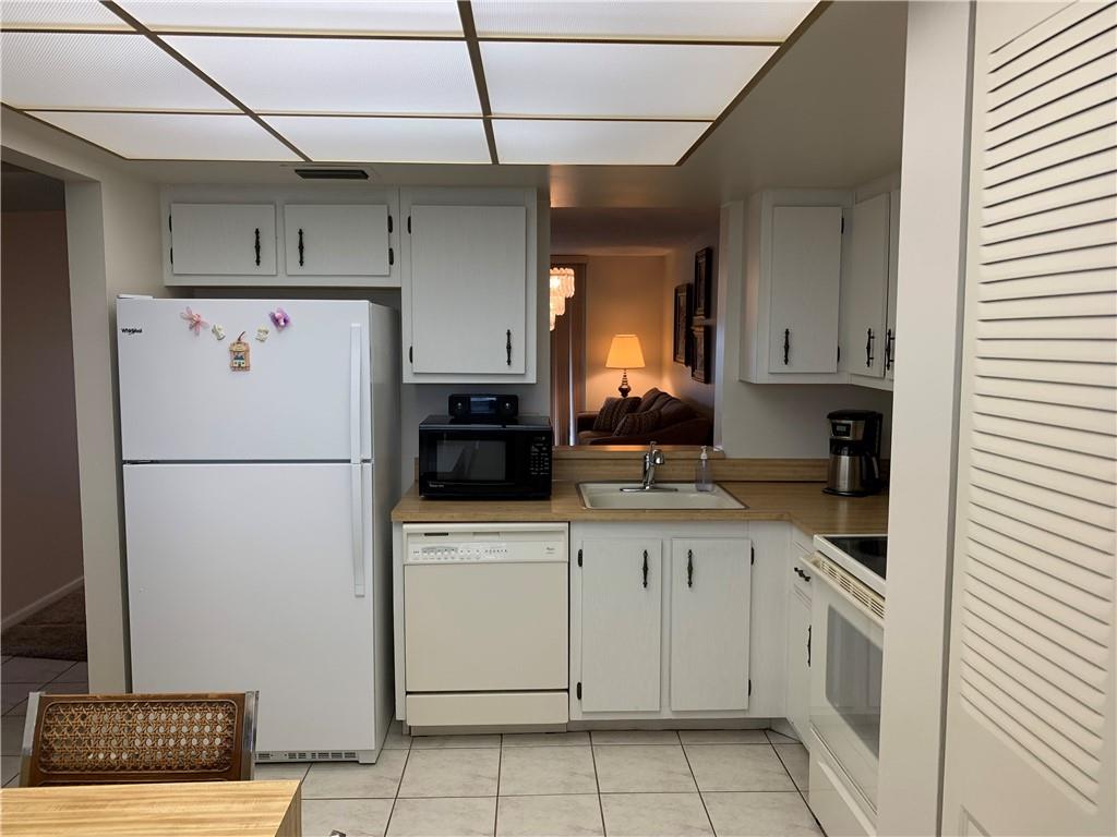 PALM SPRINGS 2 - Residential