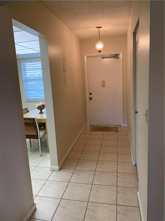 PALM SPRINGS 2 - Residential