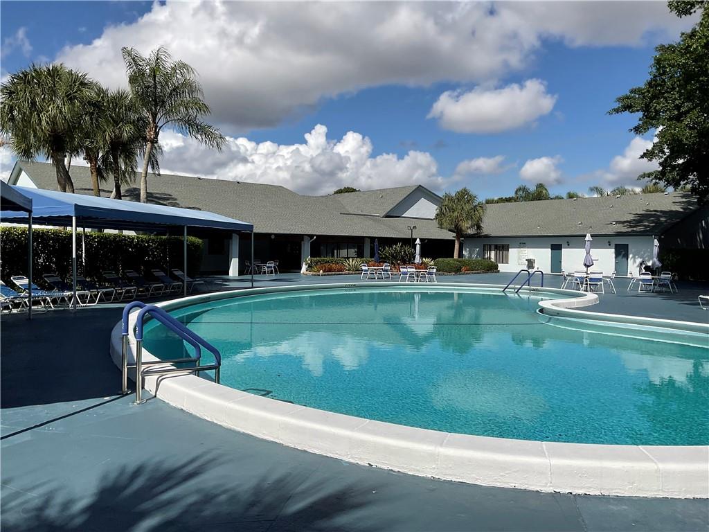PALM SPRINGS 2 - Residential