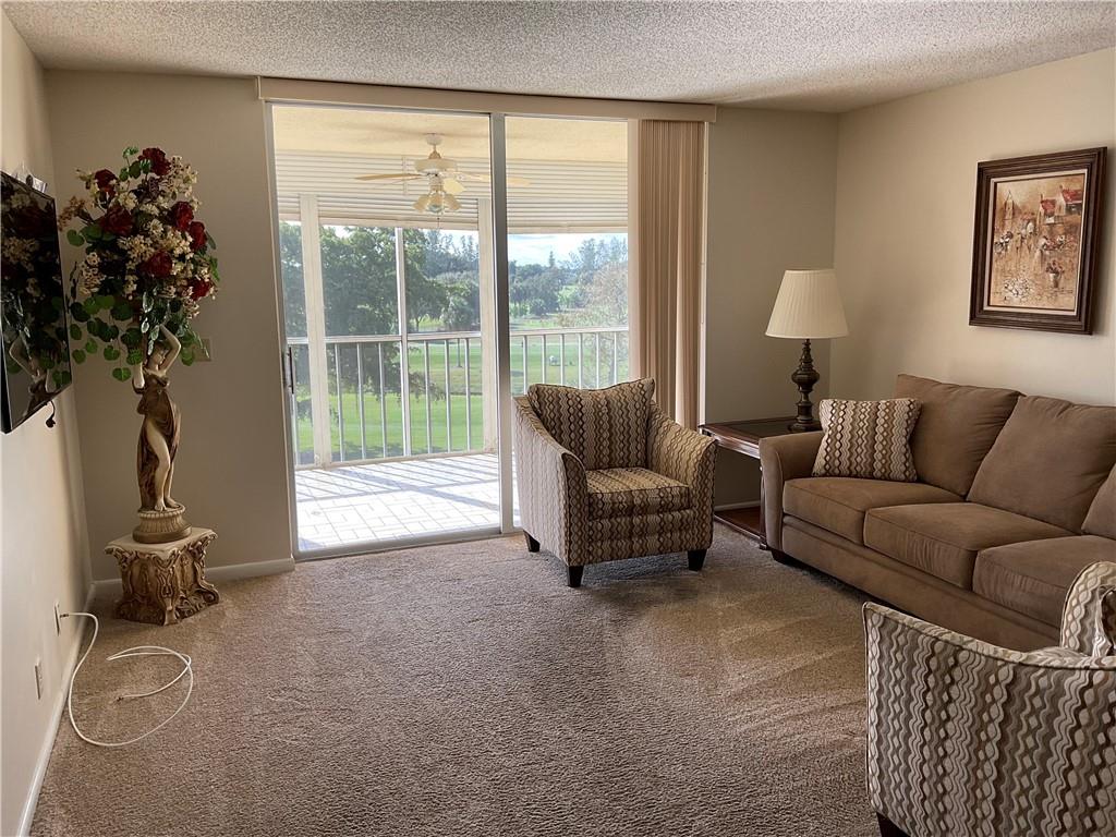 PALM SPRINGS 2 - Residential