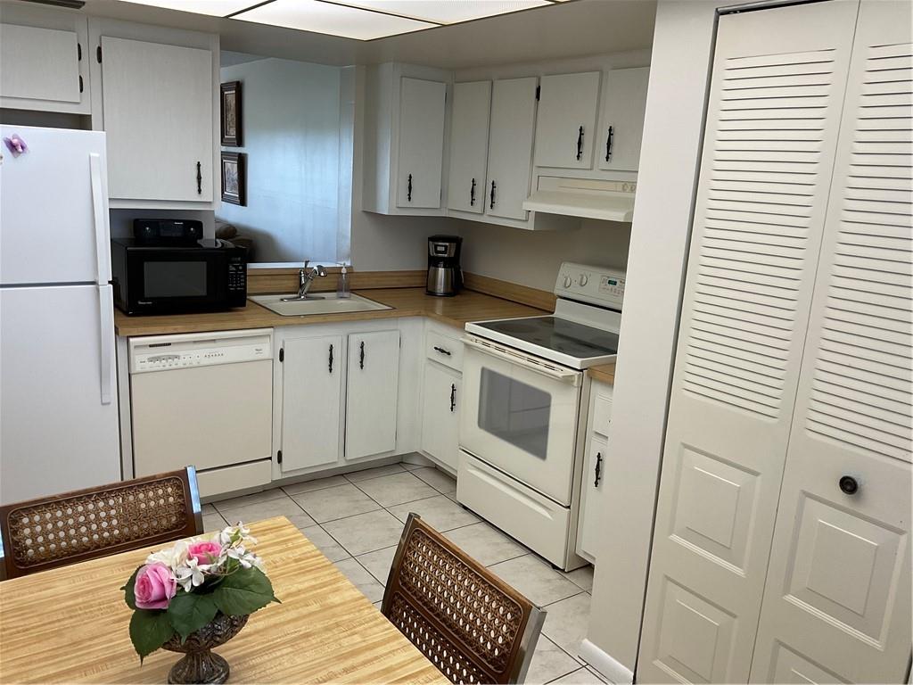 PALM SPRINGS 2 - Residential