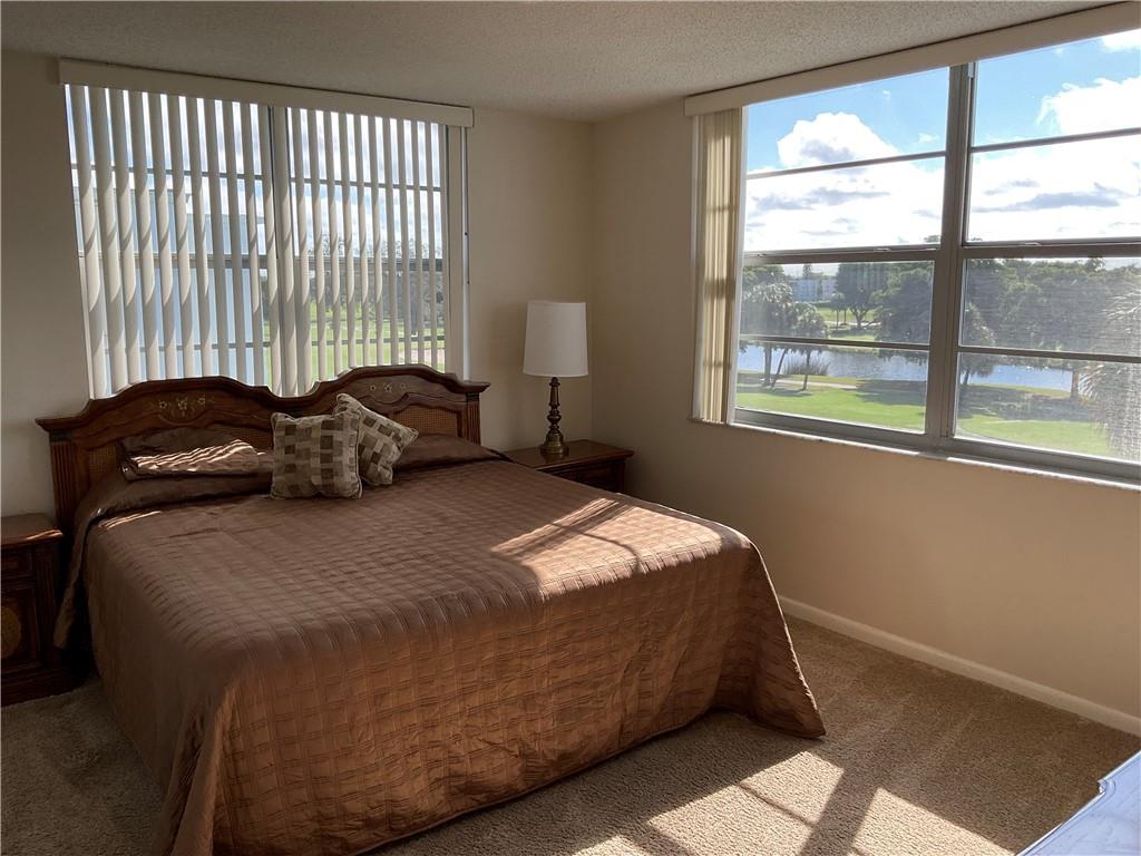 PALM SPRINGS 2 - Residential