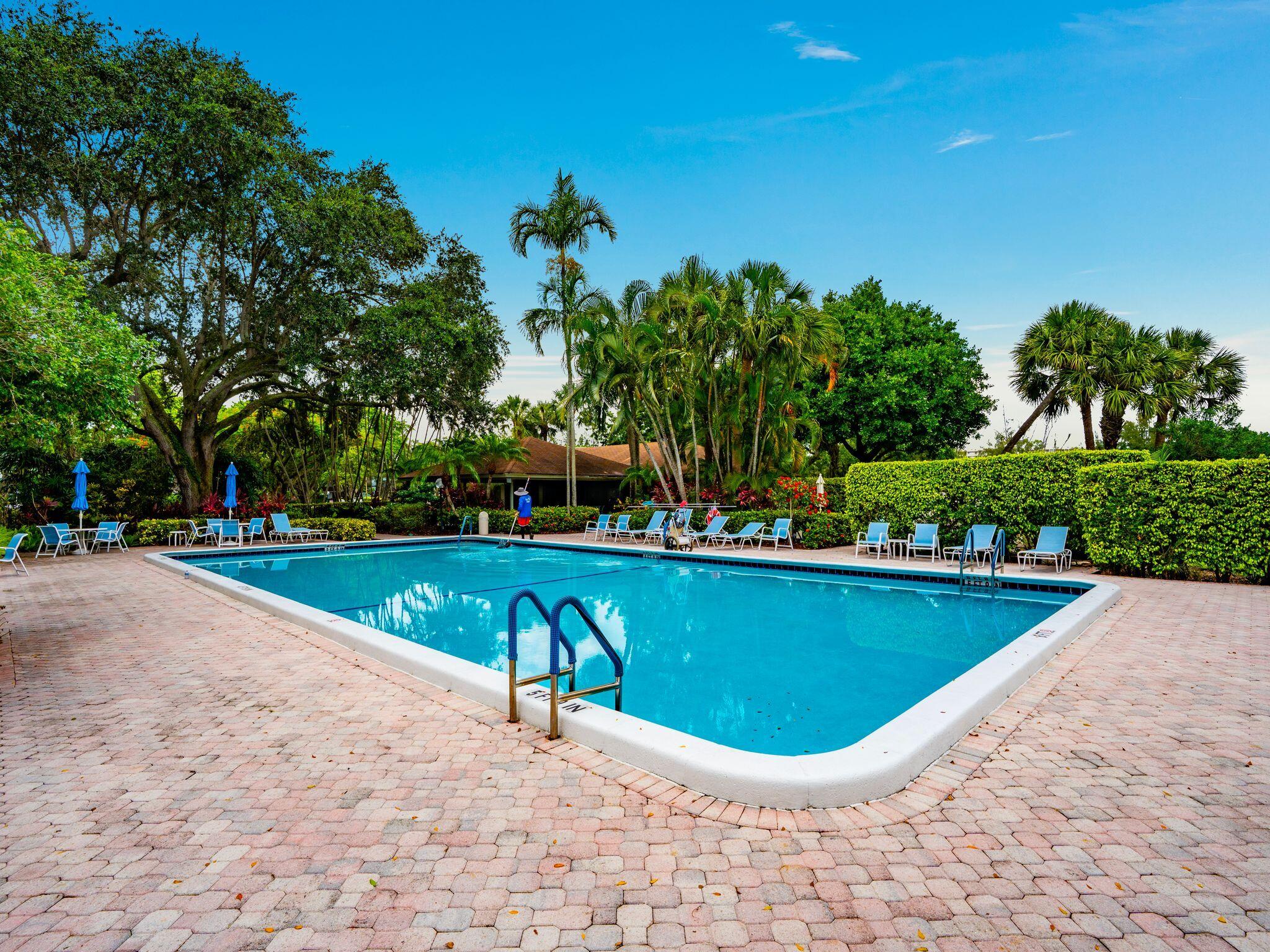 NO 41 PALM-AIRE COUNTRY CLUB - Residential