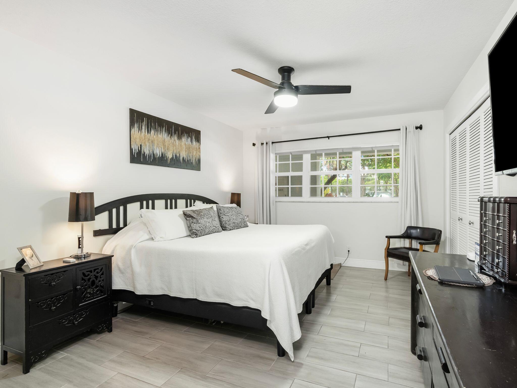 NO 41 PALM-AIRE COUNTRY CLUB - Residential