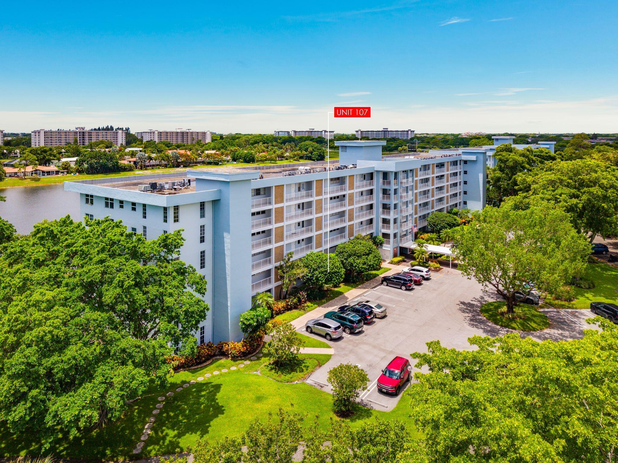 NO 41 PALM-AIRE COUNTRY CLUB - Residential