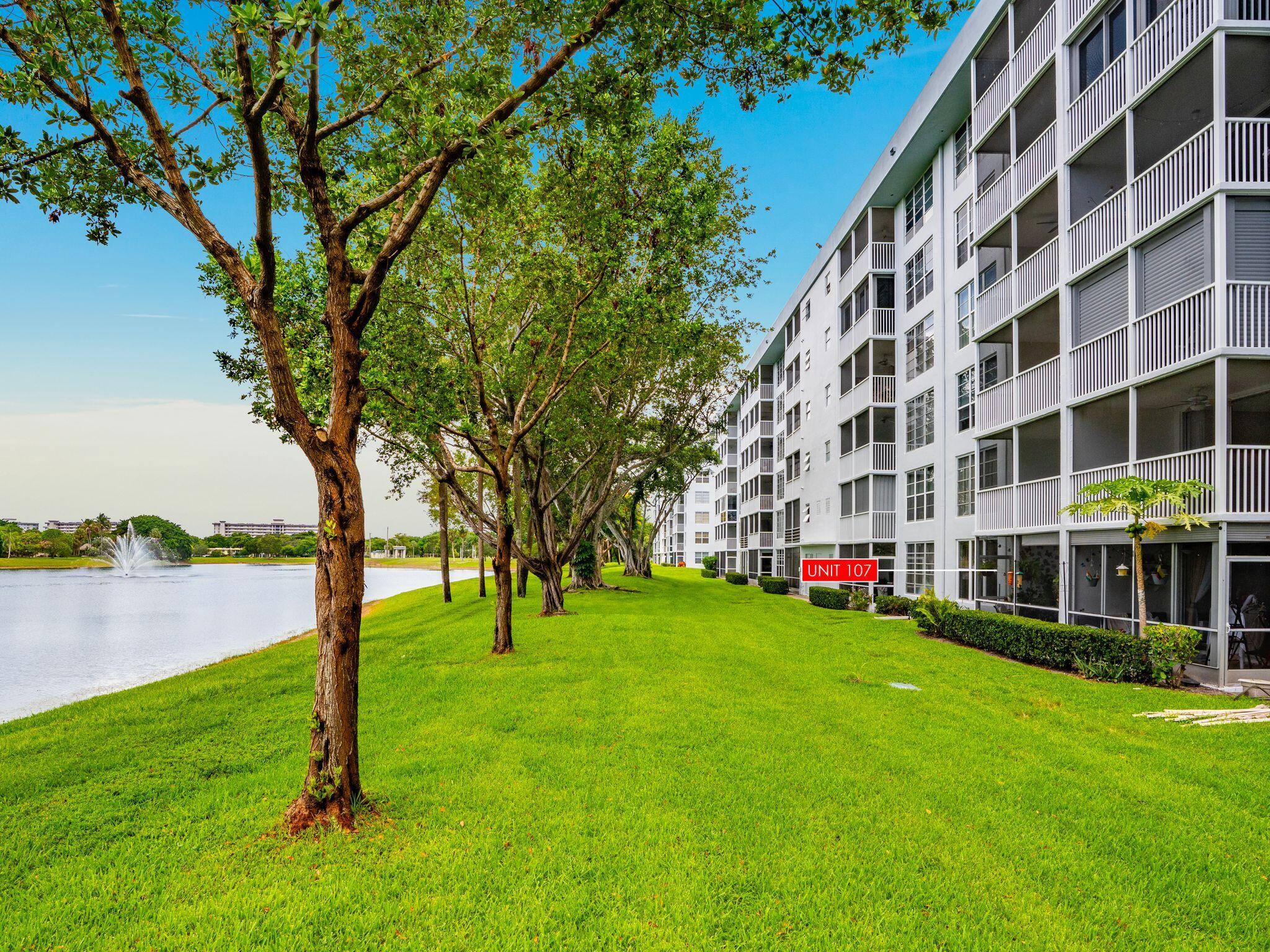 NO 41 PALM-AIRE COUNTRY CLUB - Residential