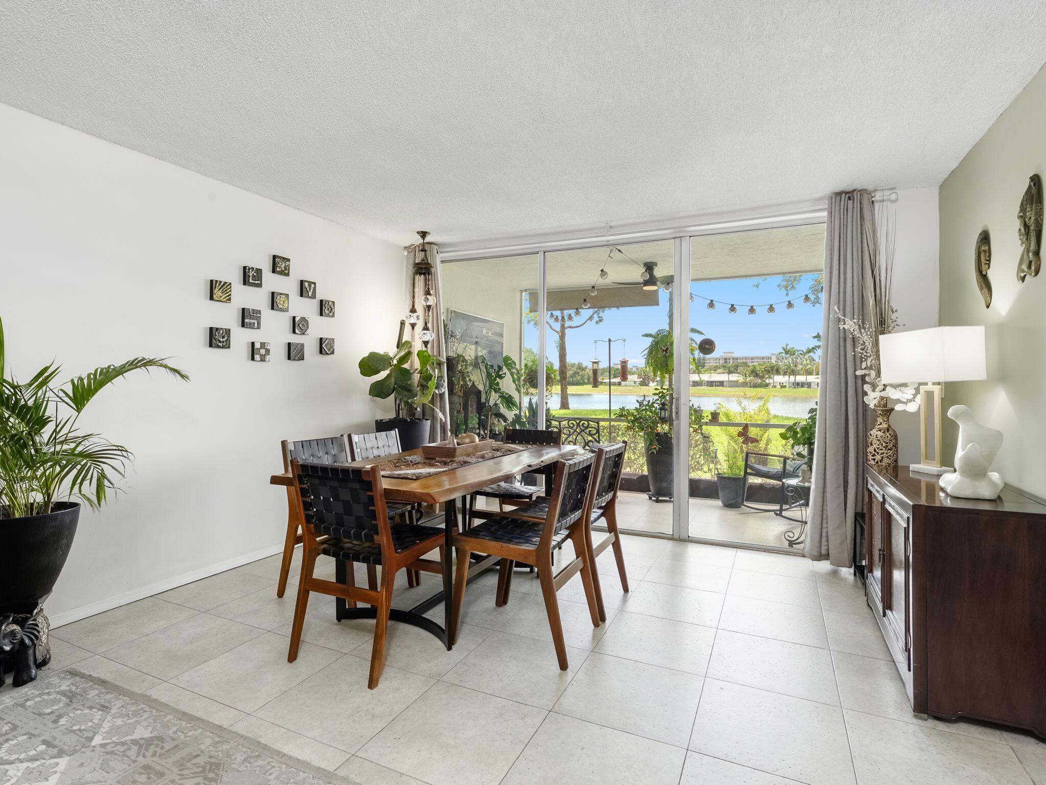 NO 41 PALM-AIRE COUNTRY CLUB - Residential