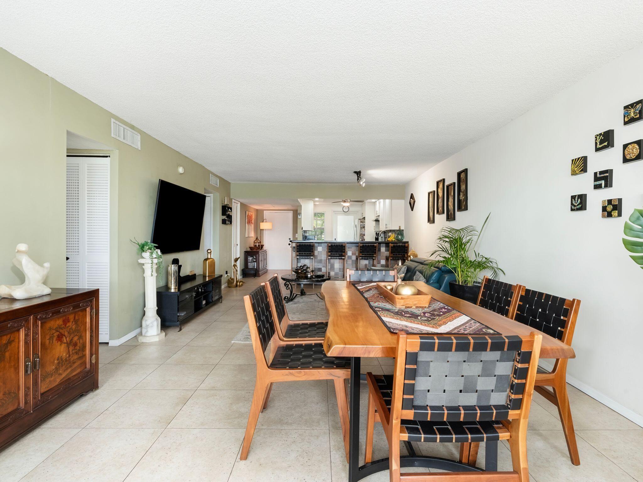 NO 41 PALM-AIRE COUNTRY CLUB - Residential