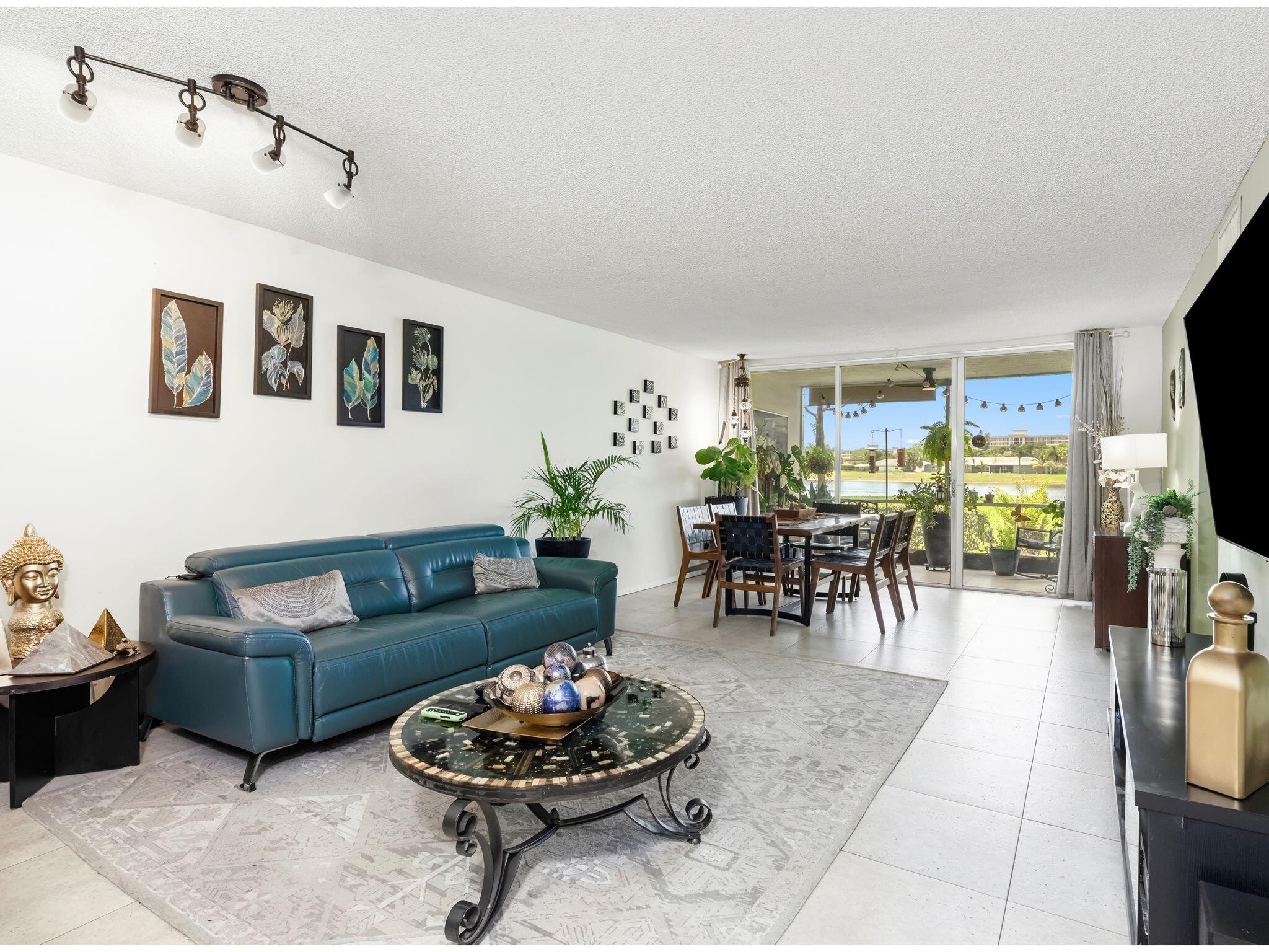 NO 41 PALM-AIRE COUNTRY CLUB - Residential