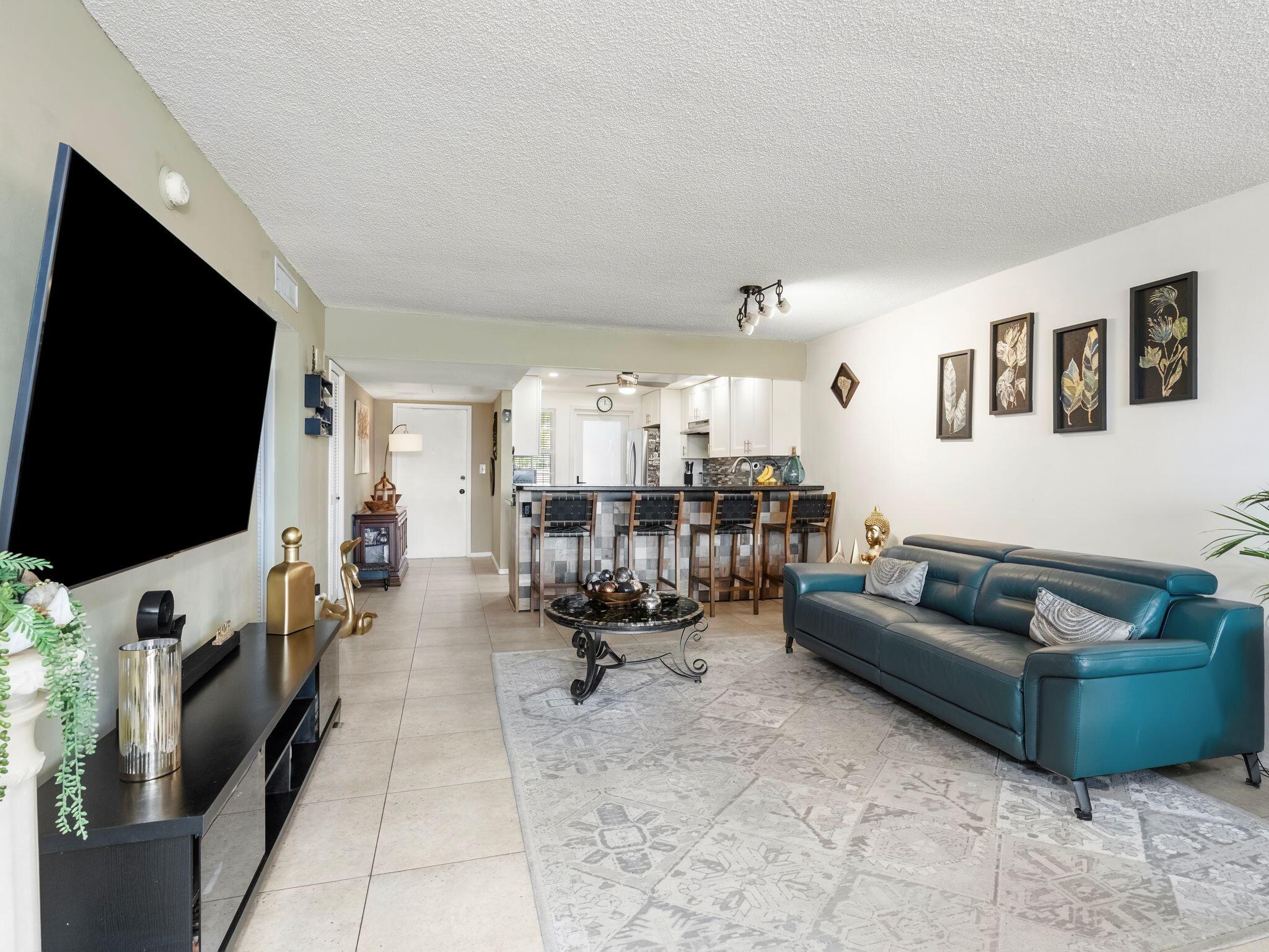 NO 41 PALM-AIRE COUNTRY CLUB - Residential