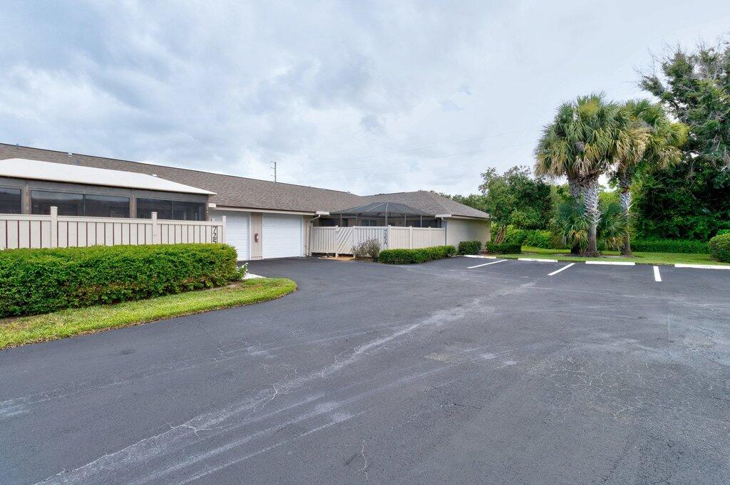 TIMBER RIDGE VILLAGE I CONDO - Residential