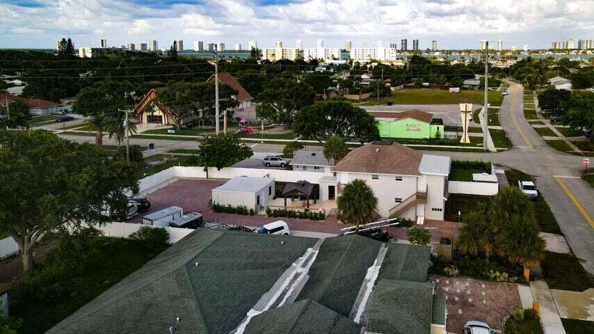 Lake Park - Residential Lease