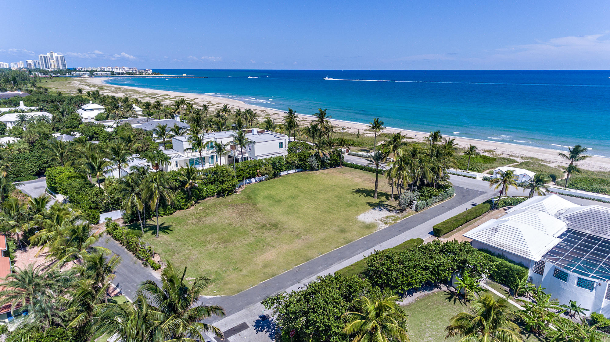OCEAN TERRACE - Land