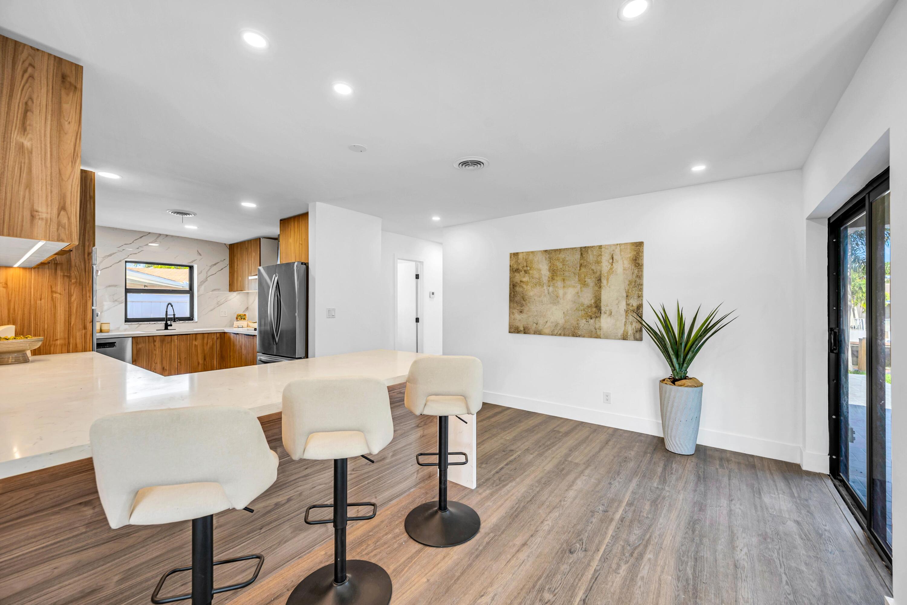 CYPRESS LAKE ESTATES - Residential