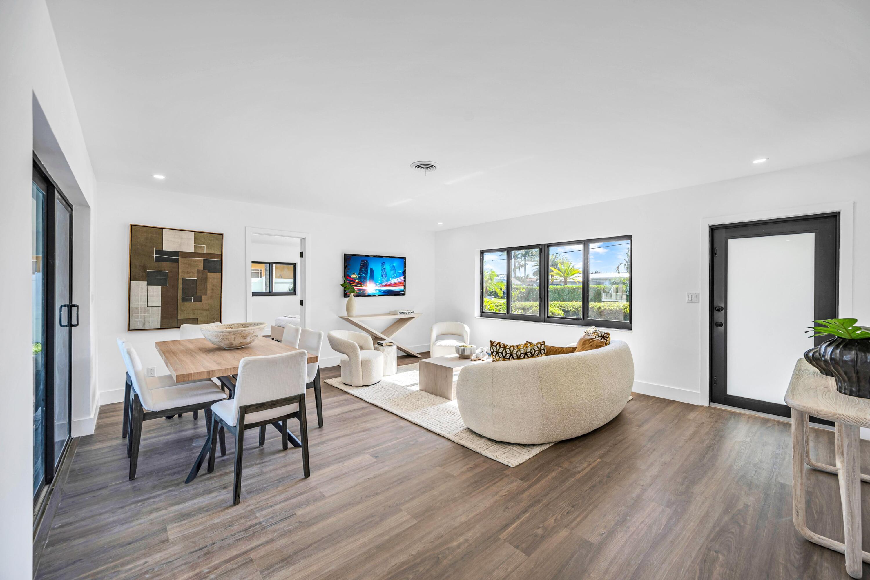 CYPRESS LAKE ESTATES - Residential