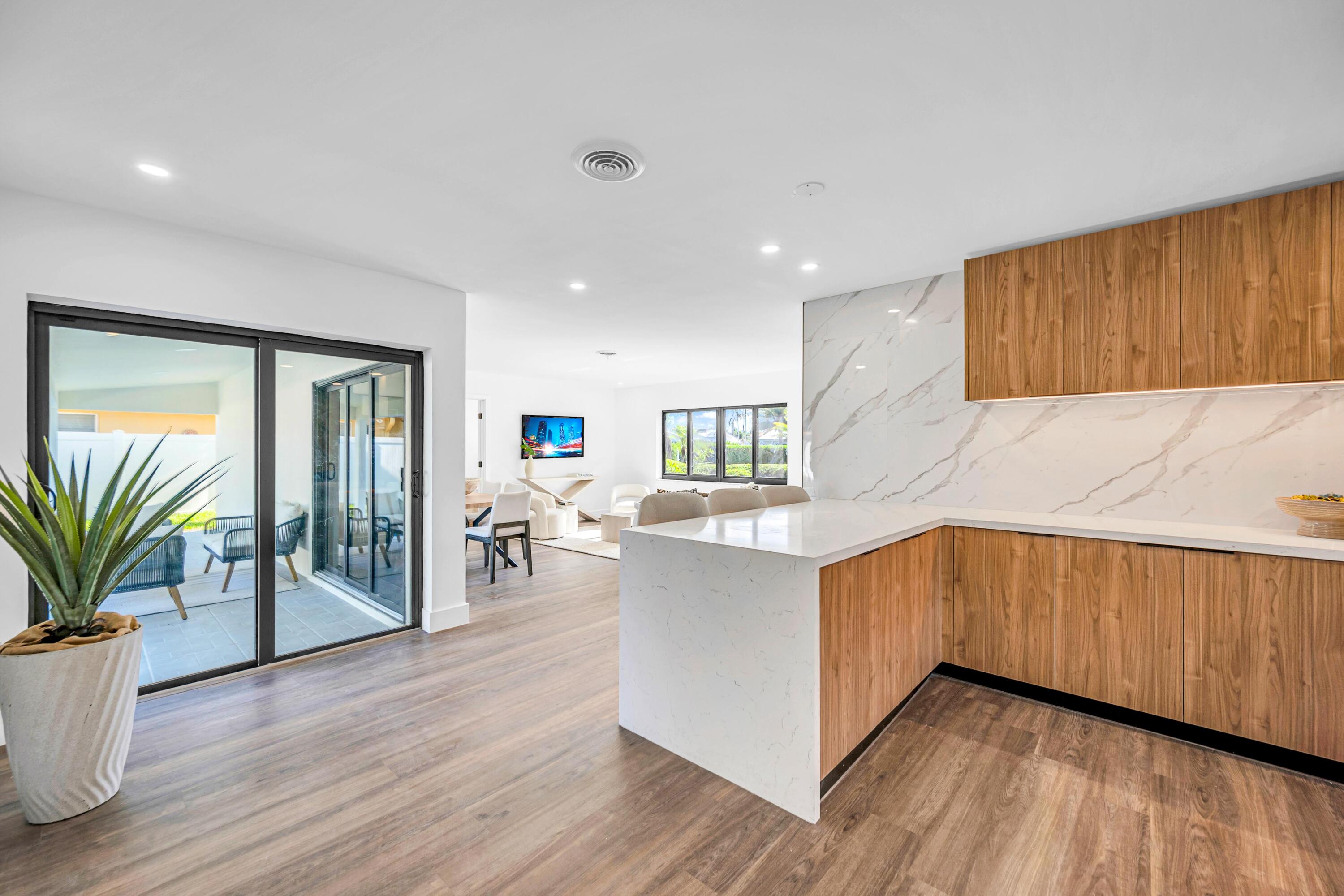 CYPRESS LAKE ESTATES - Residential