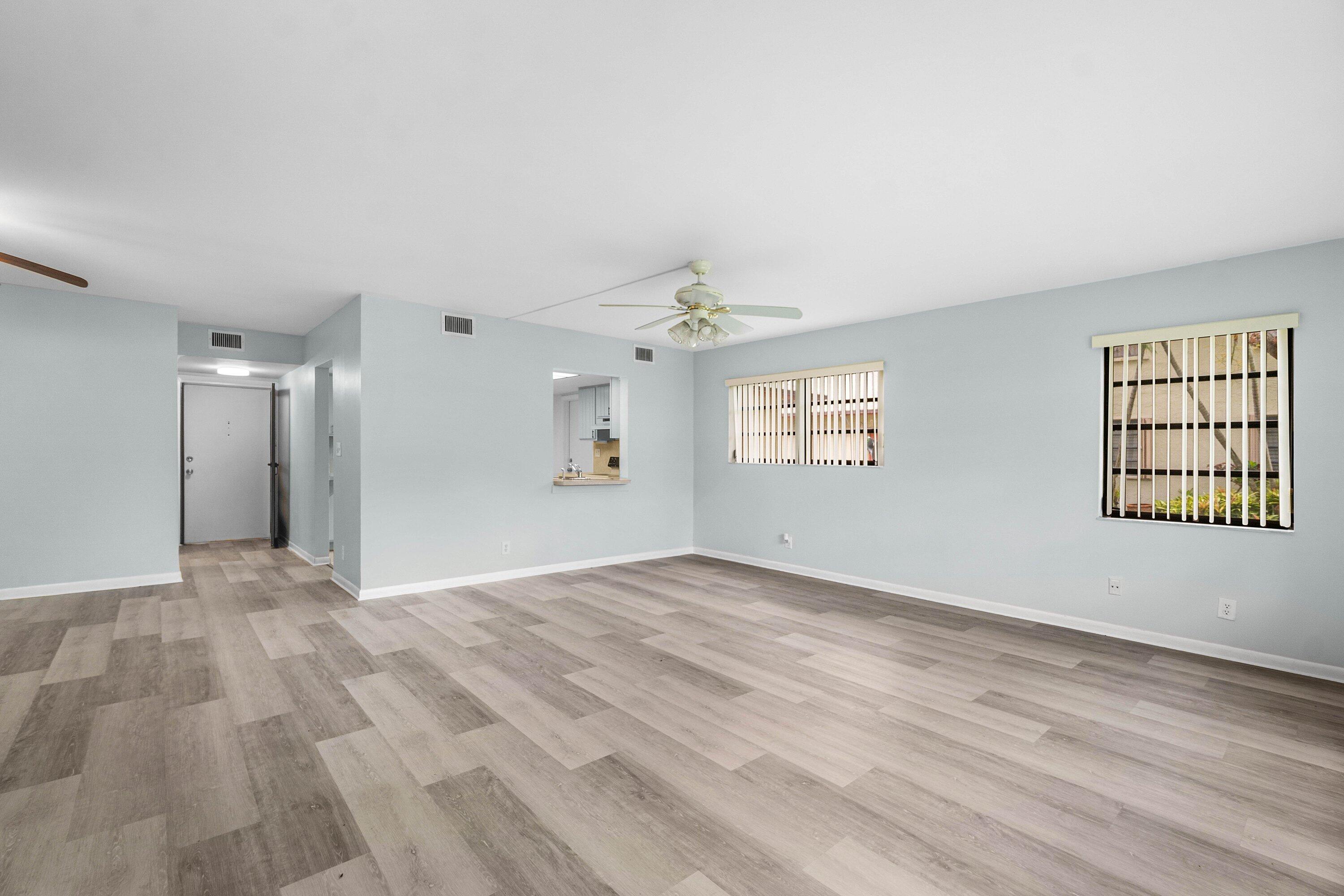 CONDOMINIUM 11 OF LIGHTHOUSE - Residential