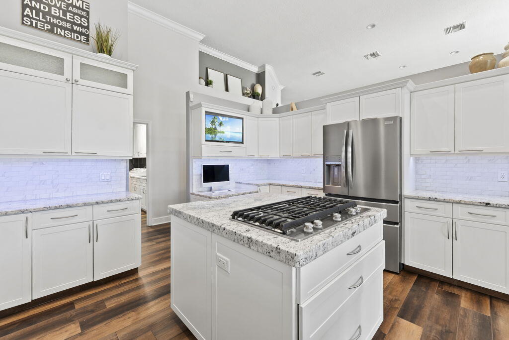 RESERVE CREEK - Residential