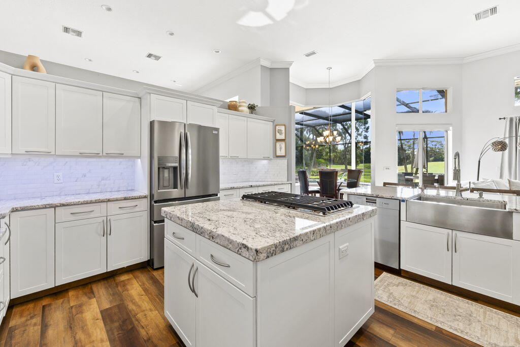 RESERVE CREEK - Residential