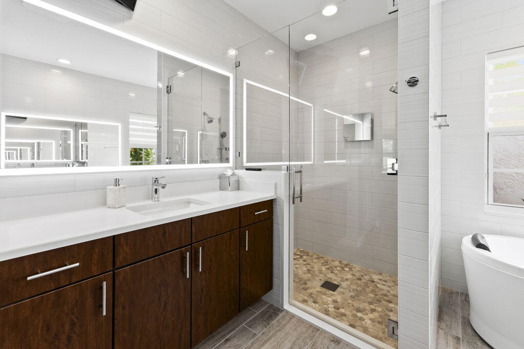 RESERVE CREEK - Residential