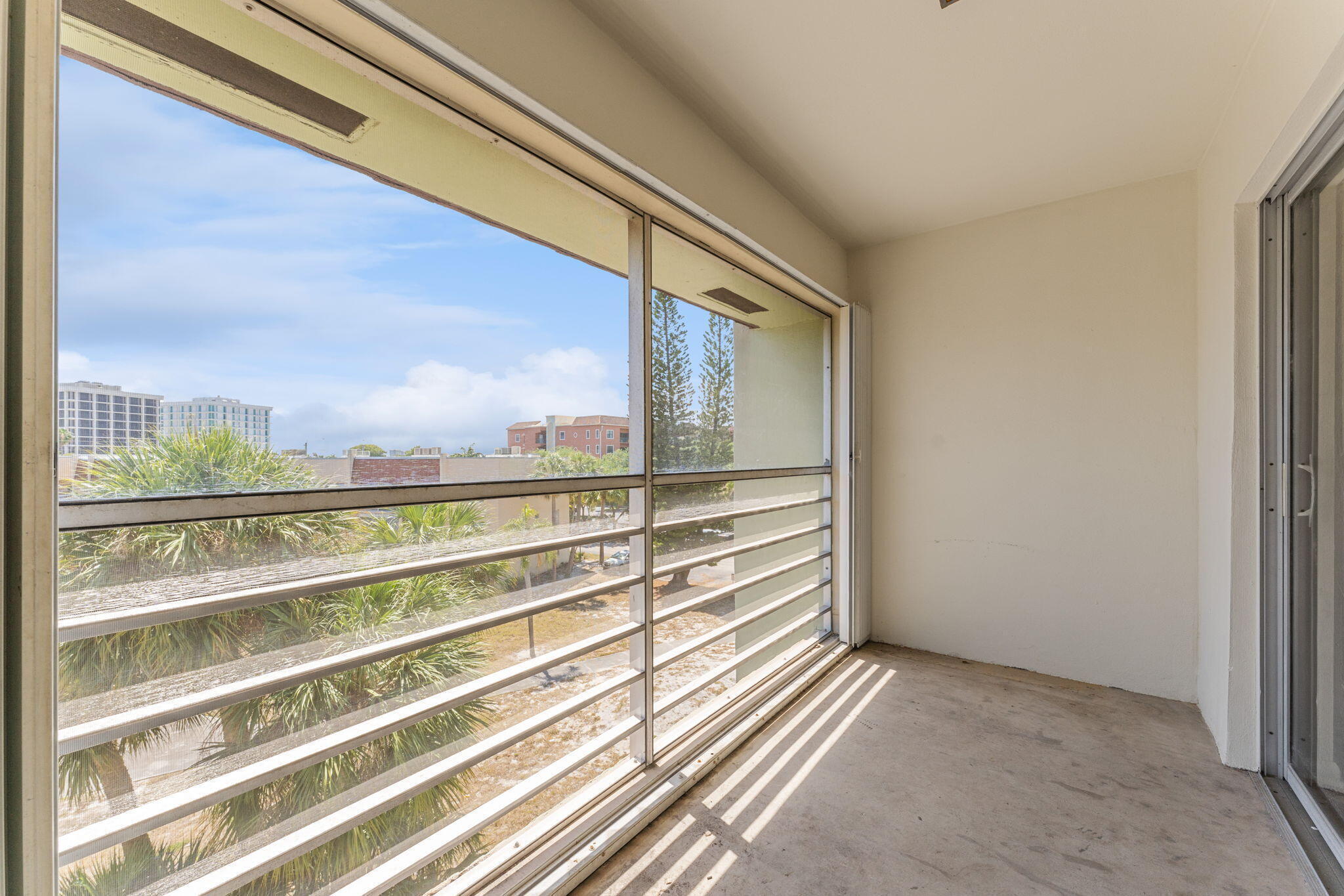 JAMESTOWN CONDO - Residential Lease